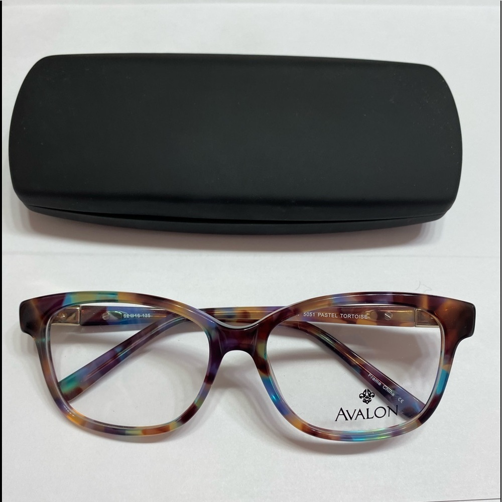 Brand New Avalon Glasses.​